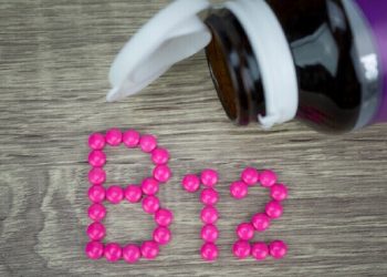 7 علامات منبهة لانخفاض مستويات فيتامين B12! 1