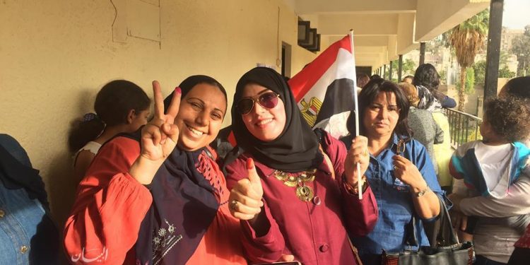 أماني ضرغام: المرأة المصرية تقدم نموذجًا رائعًا في انتخابات البرلمان 1