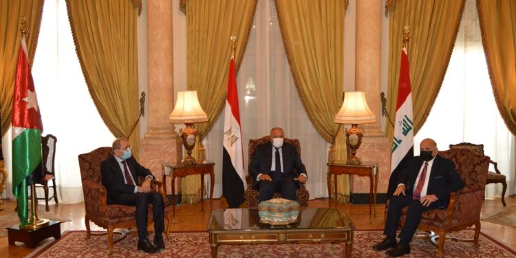وزير الخارجية المصري ونظرائه من الاردن والعراق