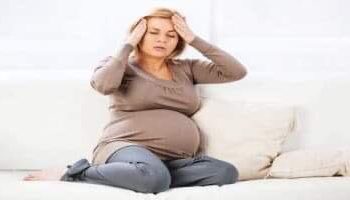 استشاري: 7 علامات تكشف عن تسمم الحمل منها الصداع وارتفاع ضغط الدم 4