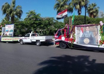 عربات زهور تجوب شوارع الإسماعيلية احتفالاً بعيدها القومي 5