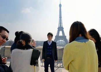 خلي بالك لو كنت ياباني.. زوار فرنسا يُصابون بـ باريس «حقائق أم خيال»؟؟ الطب يُجيب 1