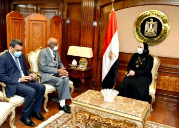 جامع تبحث سبل تعزيز التعاون الاقتصادي مع سفير السودان 2