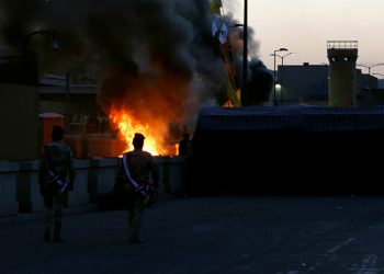 إصابة 3 مدنيين عراقيين جراء القصف الصاروخي الذي استهدف محيط السفارة الأمريكية 1