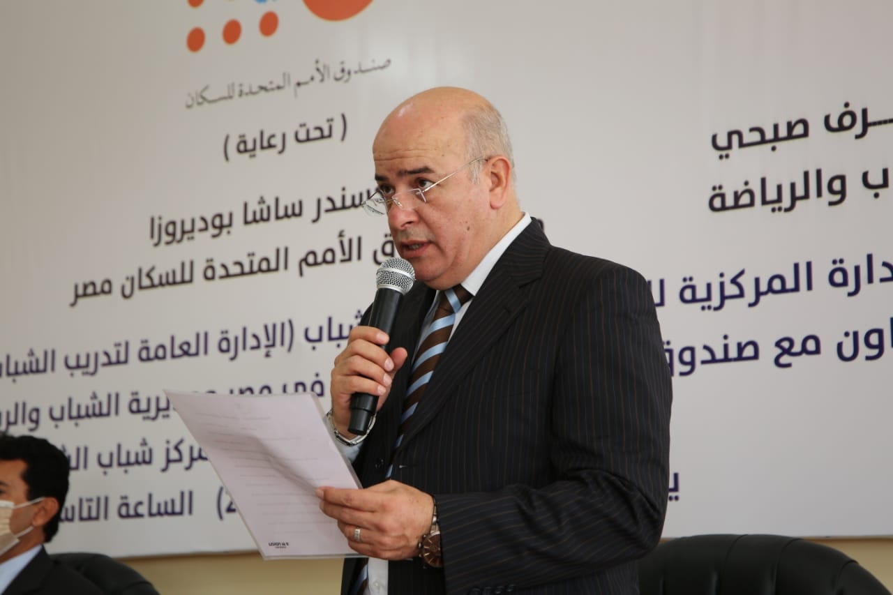 وزير الشباب يكرم الوافدات العربيات