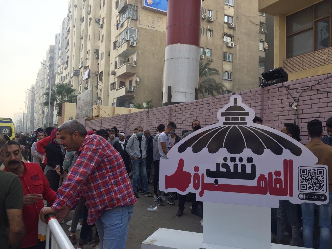 بالصور.. بدء توافد المواطنين على لجان الانتخاب لليوم الثاني بالقاهرة 10