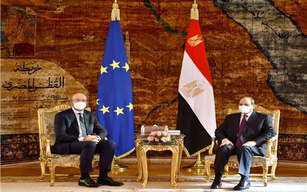 السيسي يستقبل رئيس المجلس الأوروبي بقصر الاتحادية 1
