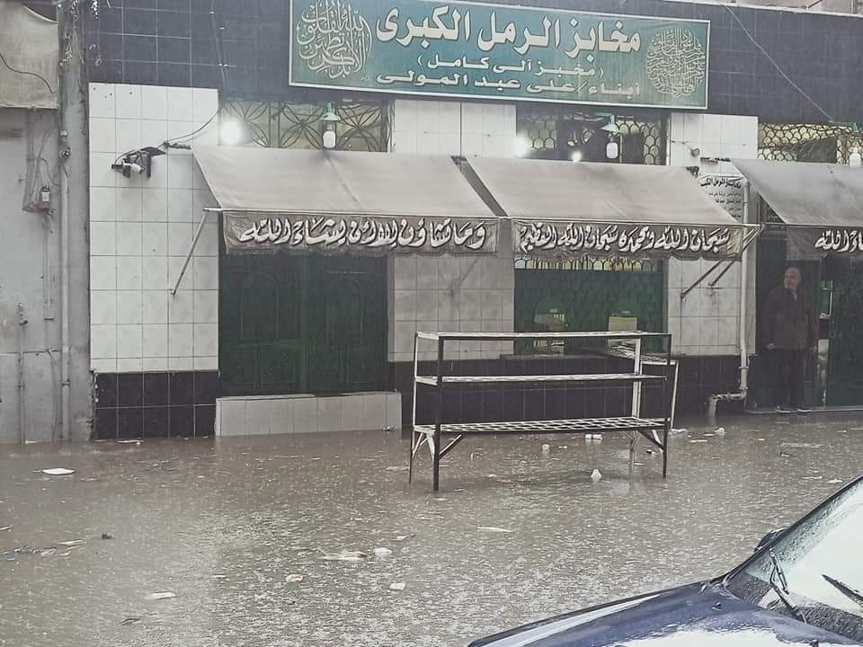 10 صور لغرق الإسكندرية بعد 7 ساعات امطار متواصلة 8