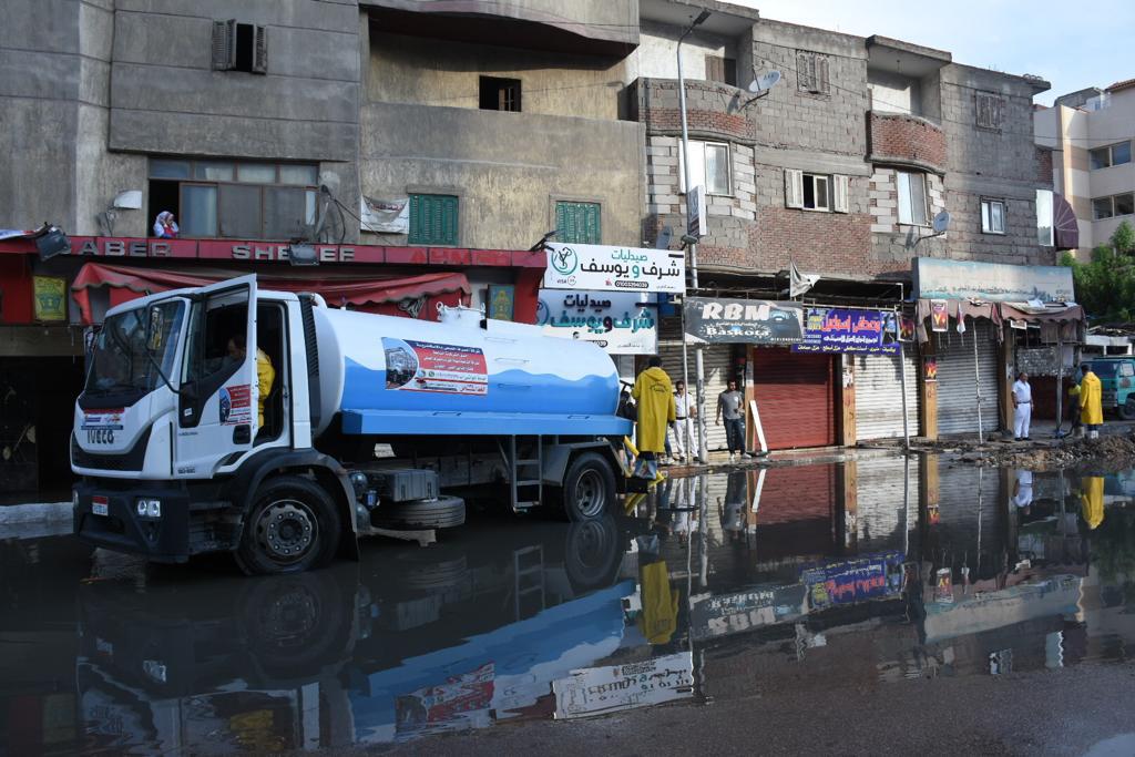 الأمطار بالاسكندرية تفوق الطاقة الإستيعابية لشبكة الصرف الصحي 2