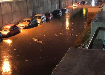 الإسكندرية تغرق من جديد وارتفاع منسوب مياه الأمطار فى الشوارع 1