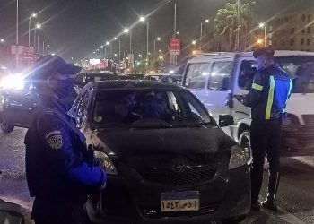بالصور .. حملة امنية ليلية بالتجمع الخامس للحفاظ على الانضباط بالشوارع 2