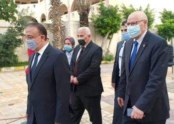 رئيس بعثة جامعة الدول العربية يزور لجان الإسكندرية للاطمئنان على العملية الانتخابية 1