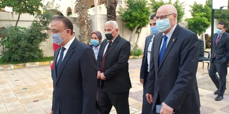 رئيس بعثة جامعة الدول العربية يزور لجان الإسكندرية للاطمئنان على العملية الانتخابية 1