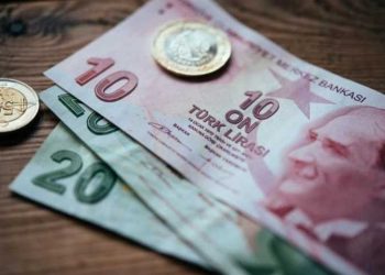 انهيار الليرة التركية مجدداً أمام العملة الخضراء 2