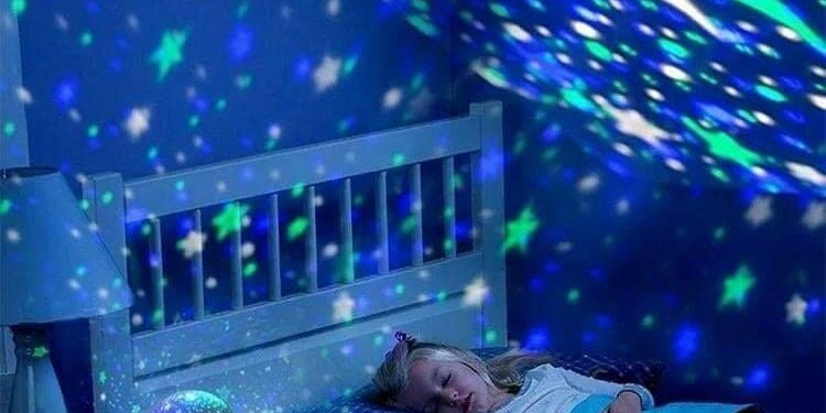النوم في النور أم الظلام؟.. خبيرة تكشف تأثيرات أضواء الغرفة على جسم الإنسان 1