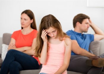استشاري يكشف لـ"أوان مصر" تأثير صدمة الطلاق على المراهقين 2