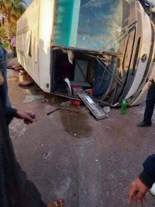 إصابة 24 عامل في حادث تصادم "أتوبيس وسيارة" بالإسكندرية 2