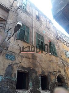 انهيار سلم داخلي لعقار بالإسكندرية بسبب الأمطار 1