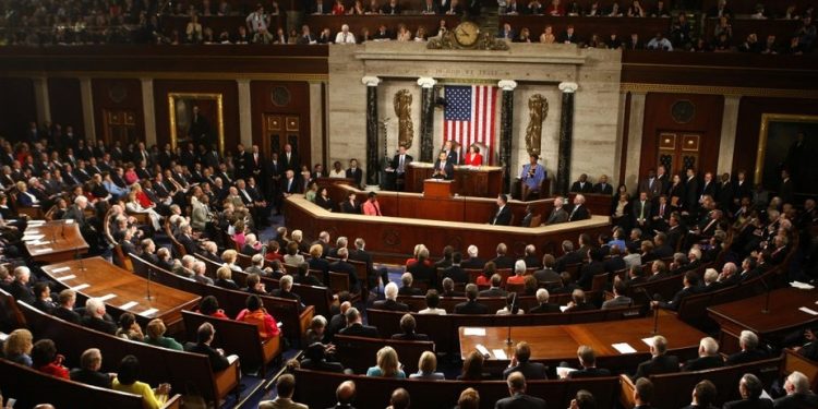 زعيم الأغلبية في مجلس الشيوخ يحذر من التغييرات في سياسة وزارة الدفاع الأمريكية 1