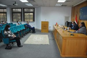 رئيس جامعة حلوان يجتمع بأعضاء هيئة التدريس العائدين من بعثات علمية بالخارج 2