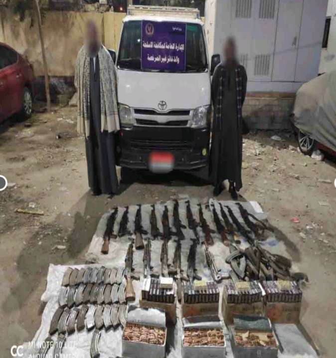 ضبط 49 قطعة سلاح و13 ألف طلقة نارية بـ سيارتين في المنيا (صور) 1