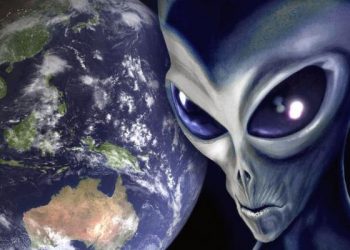 عالم إسرائيلي: كائنات فضائية وصلت الأرض.. وترامب رفض الكشف عنها 1