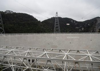 لمراقبة النجوم.. الصين تنشئ أضخم تلسكوب راديوي في العالم 1