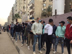 بالصور.. توافد للمواطنين على لجان الإعادة بالقاهرة وسط انتشار أمني 2