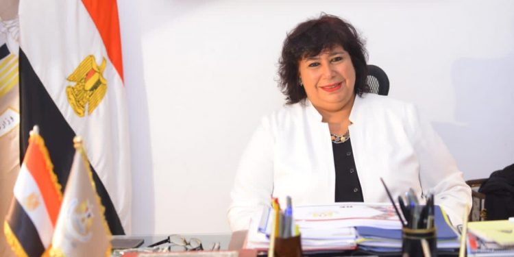 ايناس عبدالدايم وزيرة الثقافة المصرية