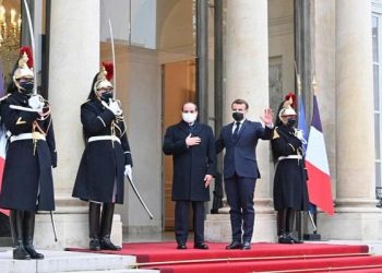 عضو «رجال الأعمال»: زيارة الرئيس لفرنسا ناقشت زيادة التدفقات السياحية 1