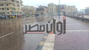 فيديو وصور.. أمطار غزيرة على الإسكندرية فى نوة الفيضة الكبرى 1