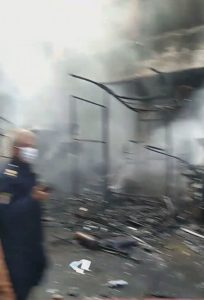 بالصور.. محافظ القاهرة يكشف تفاصيل جديدة في حريق سوق التوفيقية 5