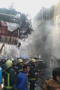 بالصور.. محافظ القاهرة يكشف تفاصيل جديدة في حريق سوق التوفيقية 6