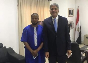 السفير المصري في ليبيريا يلتقي مستشار الرئيس الليبيري للشئون الدينية الإسلامية 2