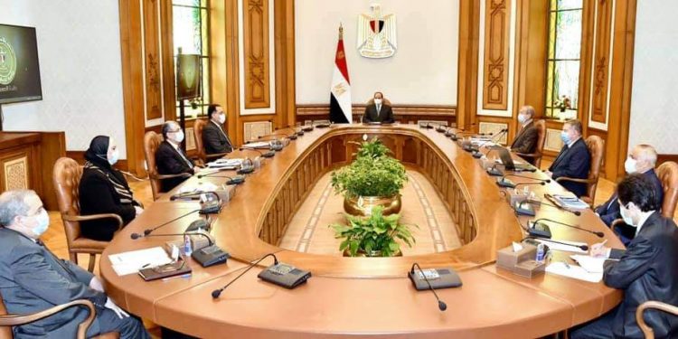 الرئيس السيسي يتابع "المشروع القومي لتصنيع السيارات الكهربائية في مصر" 1