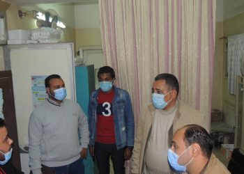 إحالة واقعة انتحال طالب صفة طبيب بمستشفى نجع حمادى للتحقيق 1