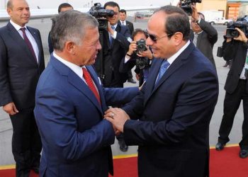 السيسي يصل لمصر بعد زيارة الأردن