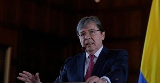 وفاة وزير دفاع كولومبيا