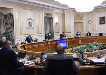رئيس الوزراء يترأس اللجنة العليا لإدارة أزمة فيروس كورونا