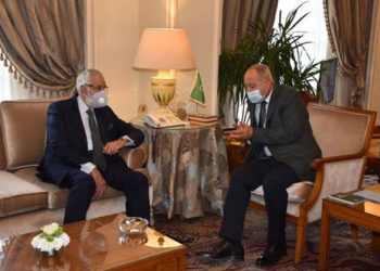 أبو الغيط يلتقي وزير الخارجية بحكومة الوفاق الوطني الليبية