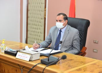 احمد عزيز رئيس جامعة سوهاج