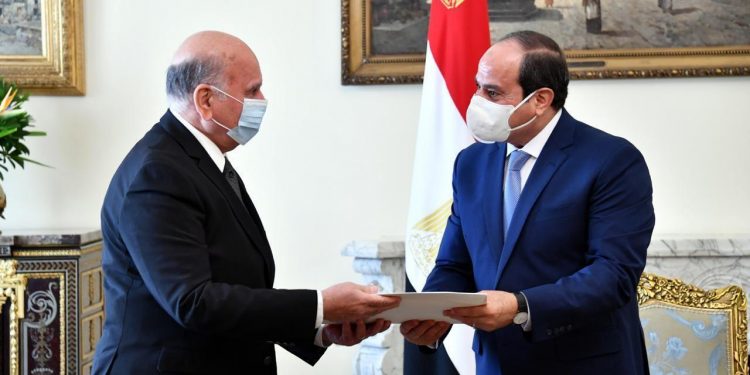 السيسي ووزير الخارجية العراقي