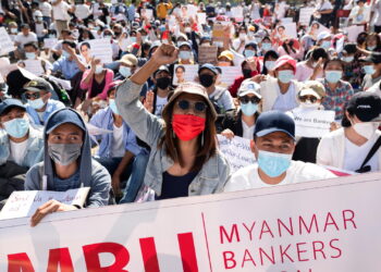 المتظاهرين في ميانمار