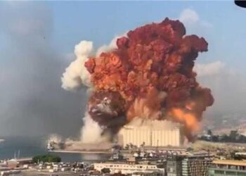 محكمة لبنانية تقضي بتنحية قاضي التحقيق في ملف انفجار ميناء بيروت وإحالته إلى محقق آخر 1