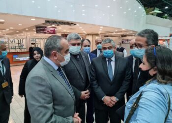 بالصور.. وزيرا الطيران والسياحة والأثار يتفقدان مطار الأقصر الدولي 4