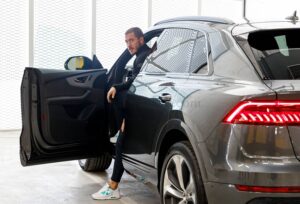 تسليم سيارات أودي الرسمية «2021»لفريق ريال مدريد (صور) 1