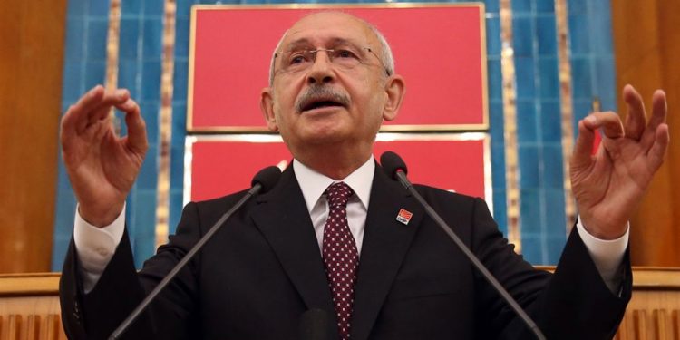 كليجدار أوغلو يؤكد: إذا فزت بالانتخابات سأمنع تشفير الدوري التركي 1