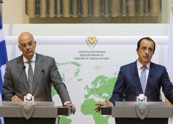 وزيرا خارجية قبرص واليونان يبحثان تطورات القضية القبرصية 1