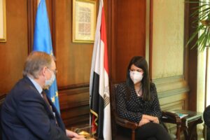 رانيا المشاط تبحث مع سفير الاتحاد الأوروبي مجالات التعاون المستقبلية ضمن استراتيجية 2021-2027 1