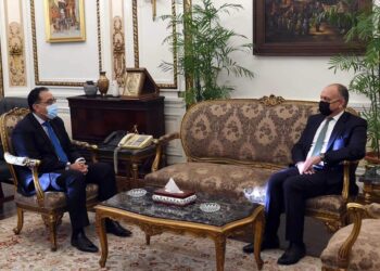 رئيس الوزراء يلتقى سفير المملكة الأردنية الهاشمية لدى مصر 8